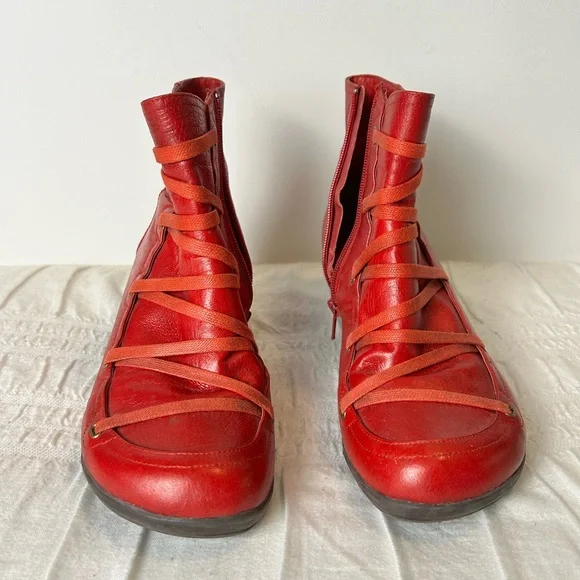 Miz Mooz Red Leather Lace Kitten Heel Boots - Picture 11 of 11